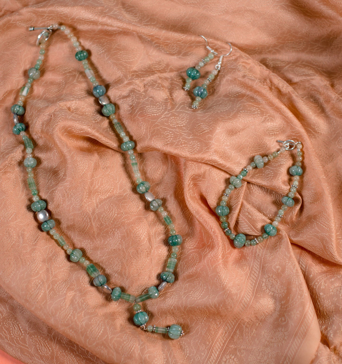 Jade Flower Bulb Necklace/Bracelet/Earring Set