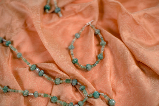 Jade Flower Bulb Necklace/Bracelet/Earring Set