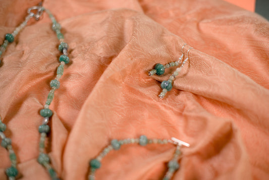 Jade Flower Bulb Necklace/Bracelet/Earring Set