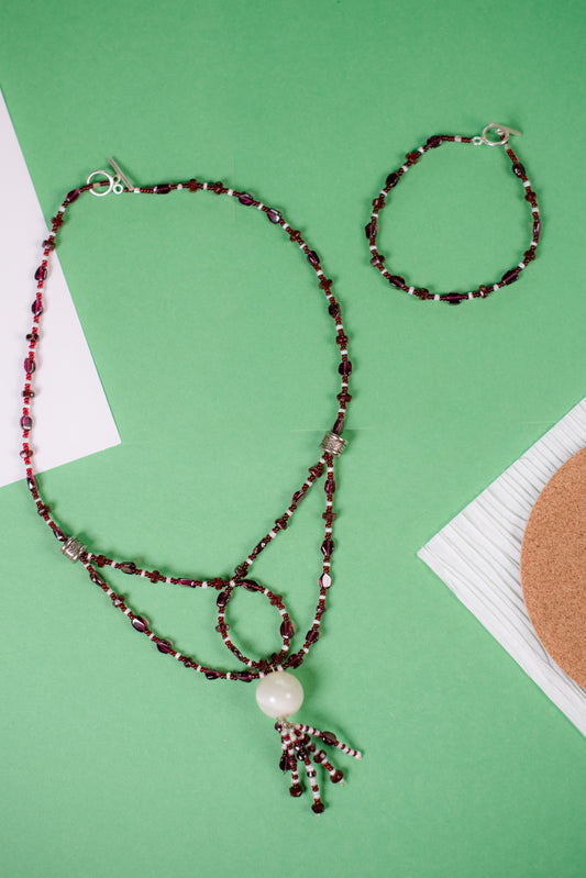 Maroon & White Necklace/Bracelet Set