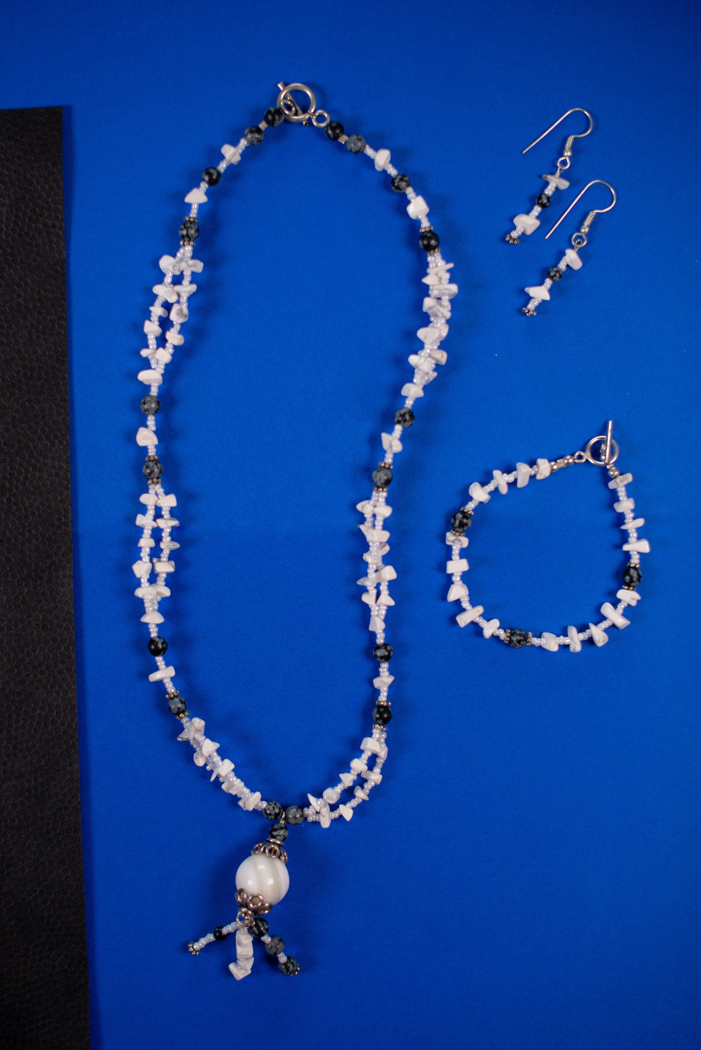 White and Gray drop Necklace/Bracelet/Earrings Set