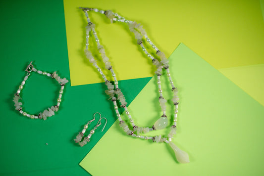 Green & White Blended Bead Necklace/Bracelet/Earring Set