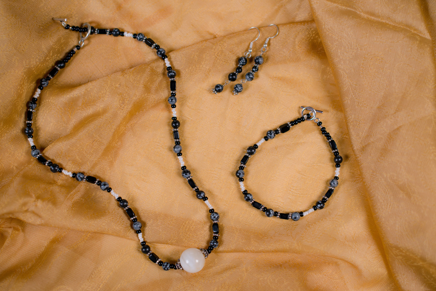 Black, Gray & White Necklace/Bracelet/Earrings Set