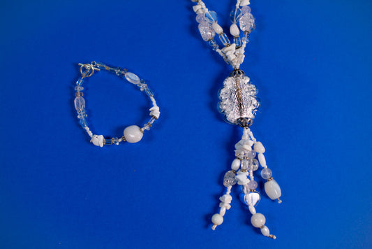 White & Clear Necklace/Bracelet Set