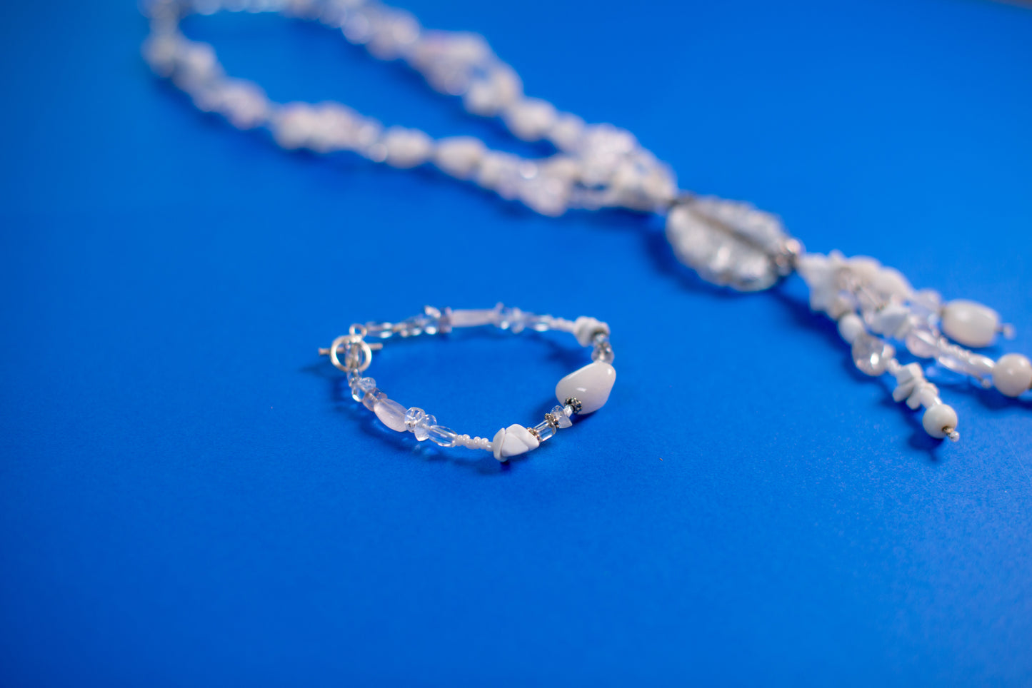 White & Clear Necklace/Bracelet Set
